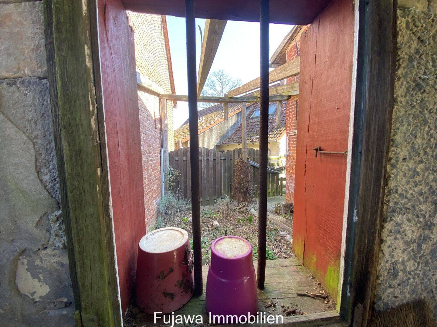 Immobilie in Wittstock/Dosse - sanierungsbedürftiges Haus mit Garage und Nebengebäude günstig zu verkaufen - Bild 4