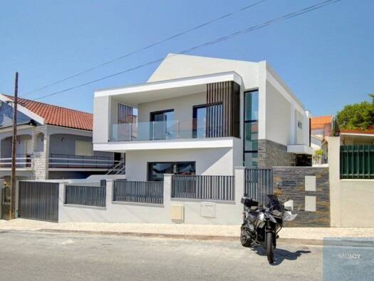 Haus zum Kauf 1.250.000 € 150 m² 315 m² Grundstück São Domingos De Rana 2785