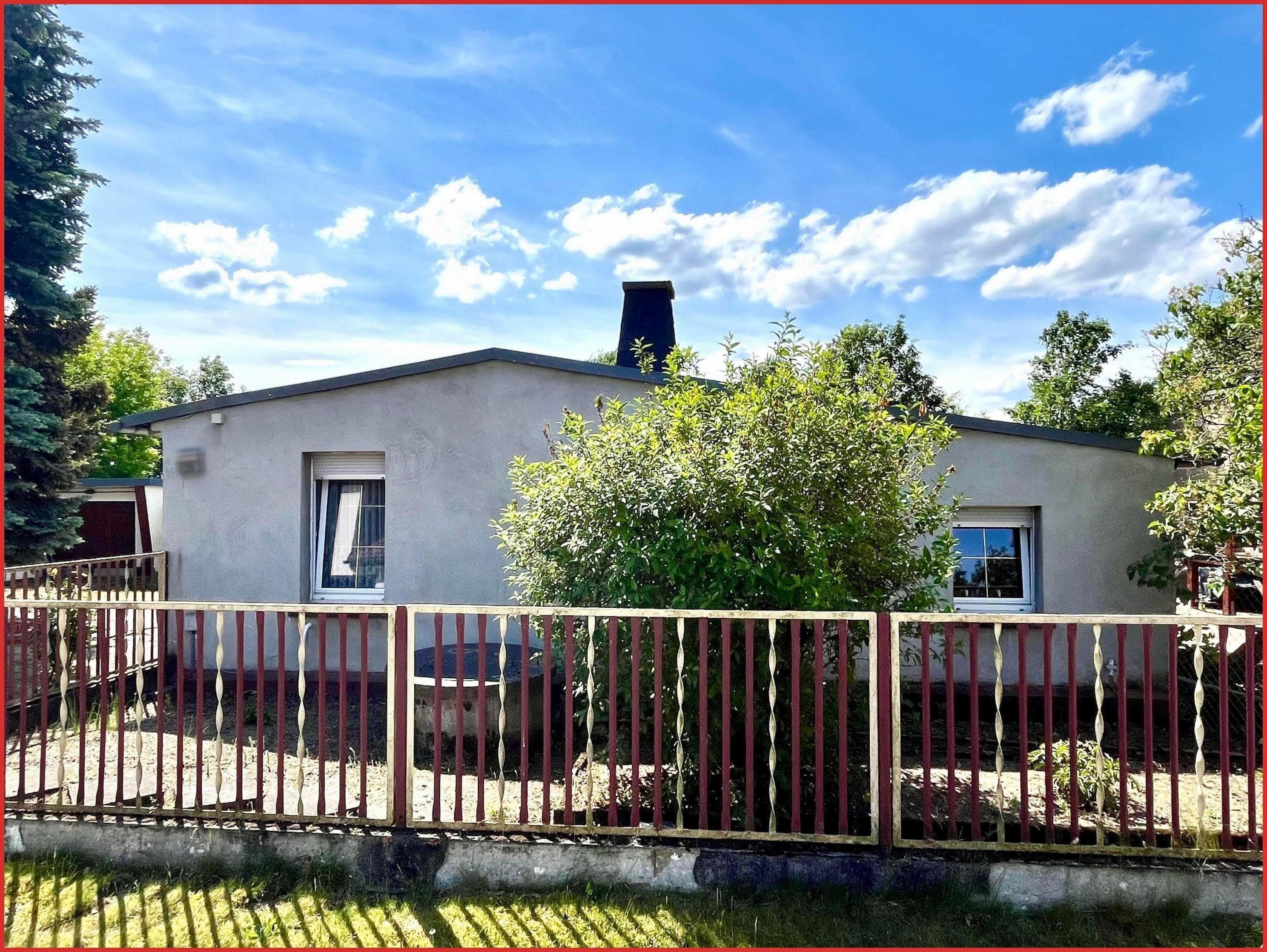 Einfamilienhaus zum Kauf 48.000 € 4 Zimmer 80 m²<br/>Wohnfläche 870 m²<br/>Grundstück ab sofort<br/>Verfügbarkeit Döllingen Plessa 04928