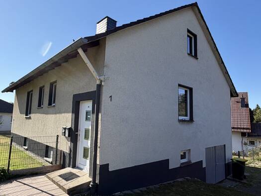 Einfamilienhaus zum Kauf 235.000 € 5 Zimmer 135 m² 756 m² Grundstück frei ab sofort Sichelnstein Staufenberg 34355