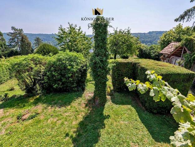 Einfamilienhaus zum Kauf 1.999.999 € 9 Zimmer 219 m² 2.017 m² Grundstück Frauenkopf Stuttgart 70184