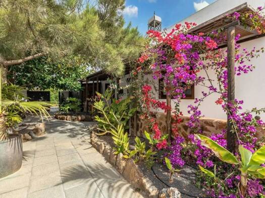 Chalet zum Kauf 575.000 € 4 Zimmer 258 m² Teguise 35544