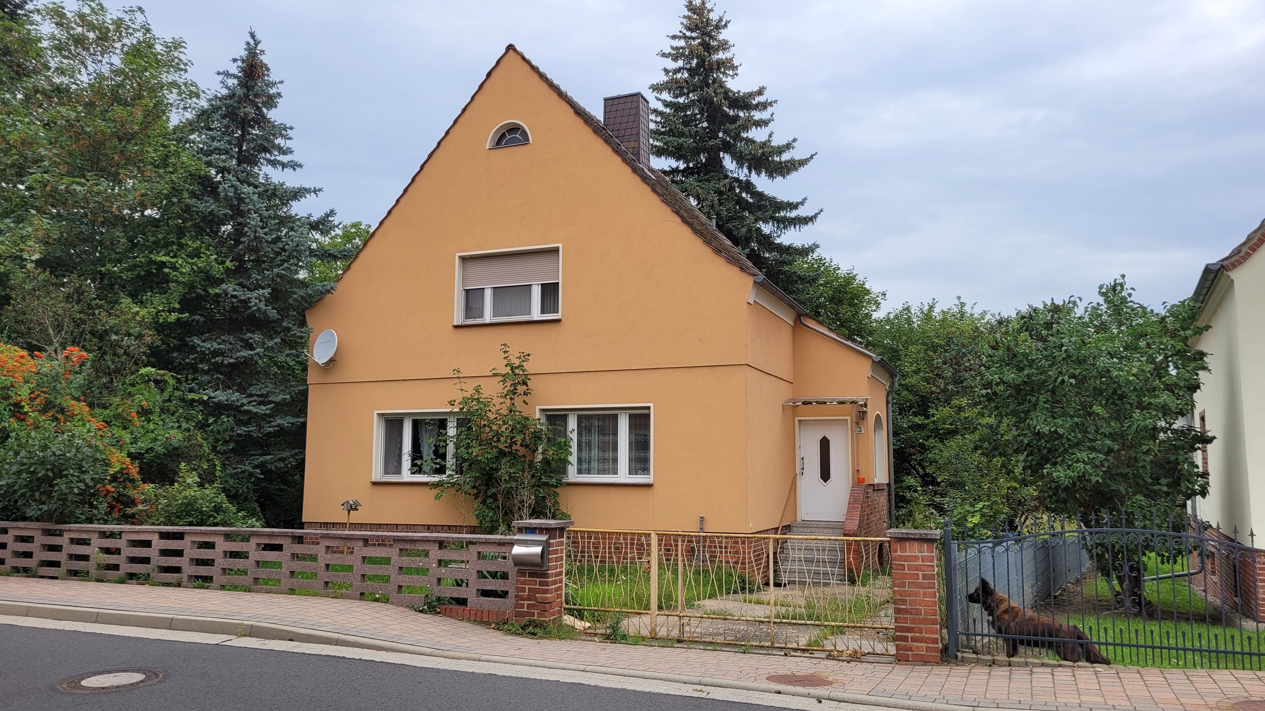 Einfamilienhaus zum Kauf als Kapitalanlage geeignet 110.000 € 5 Zimmer 150 m²<br/>Wohnfläche 807 m²<br/>Grundstück Prettiner Landstr. 3 Lebien Annaburg 06925