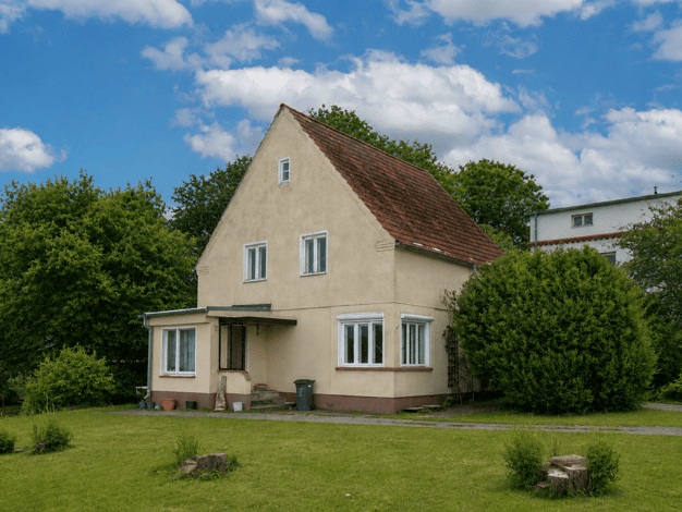 Einfamilienhaus zum Kauf 160.000 € 4 Zimmer 112,1 m² 2.830,1 m² Grundstück Garz Garz/Rügen 18574