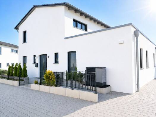 Haus zum Kauf 699.000 € 7 Zimmer 176 m² 453 m² Grundstück Linden Schrobenhausen 86529