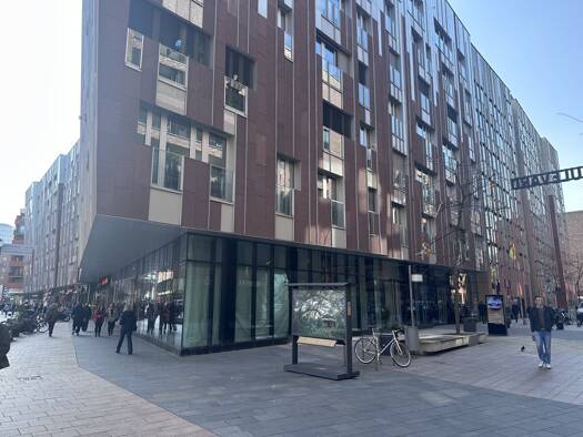 Laden zur Miete 28 € 356 m² Verkaufsfläche HafenCity Hamburg 20457