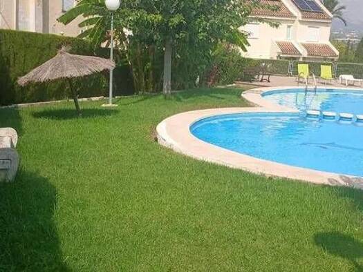 Reihenhaus zum Kauf 495.000 € 6 Zimmer 330 m² Calle De Nápoles Benidorm 03503