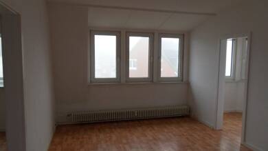 Wohnung zur Miete 400 € 2 Zimmer 49,6 m² 4. Geschoss frei ab 01.08.2025 Grünthal-Viermorgen Stralsund 18437