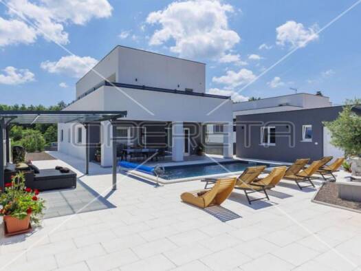 Einfamilienhaus zum Kauf - Erstbezug 720.000 € 4 Zimmer 202 m² 601 m² Grundstück Vodnjan 52215