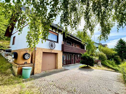 Einfamilienhaus zum Kauf provisionsfrei 250.000 € 5 Zimmer 184 m² 2.309 m² Grundstück frei ab sofort Bergstraße 5 Dahlheim 56348