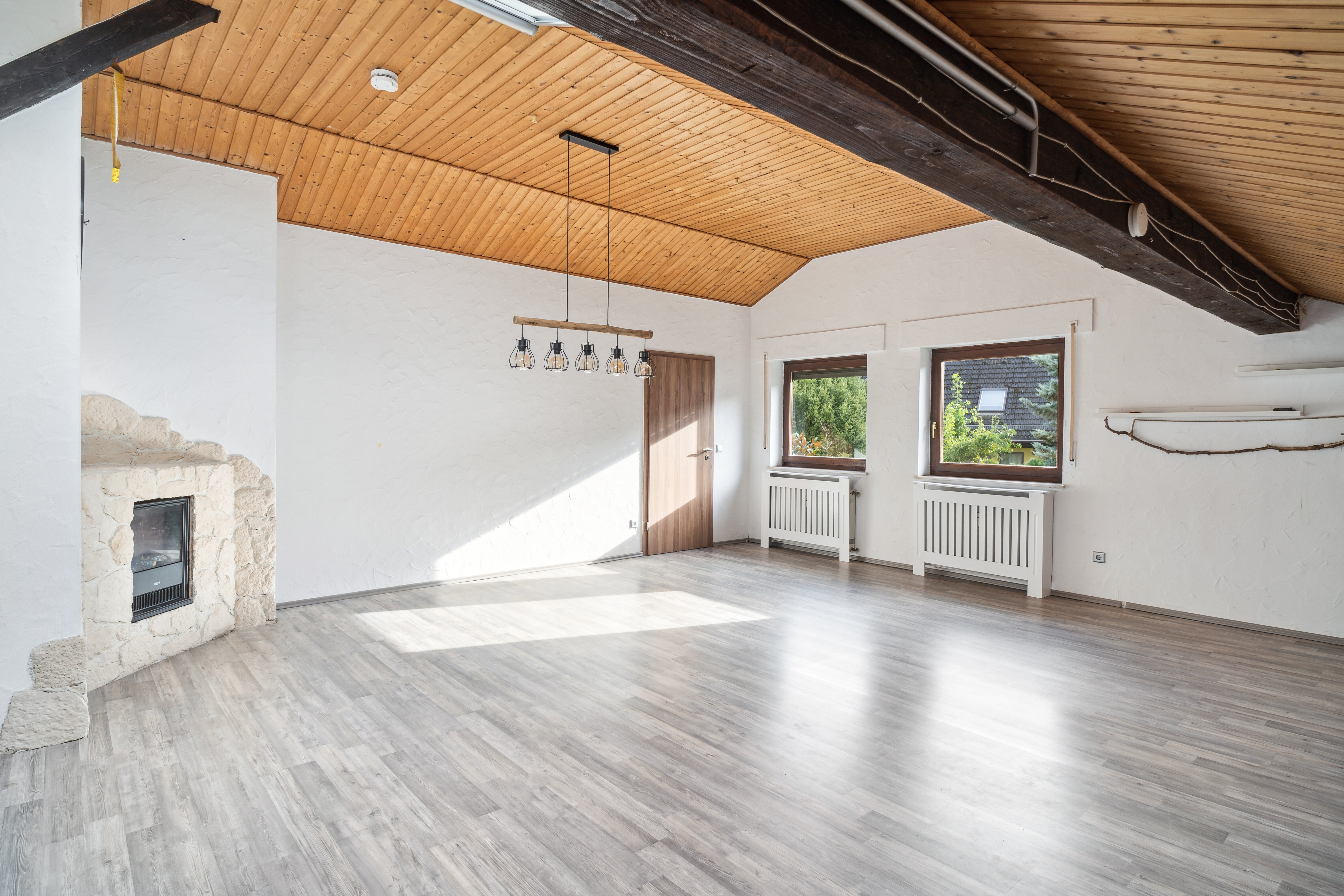 Wohnung zum Kauf 195.000 € 2,5 Zimmer 82,2 m²<br/>Wohnfläche Rommelhausen Limeshain 63694