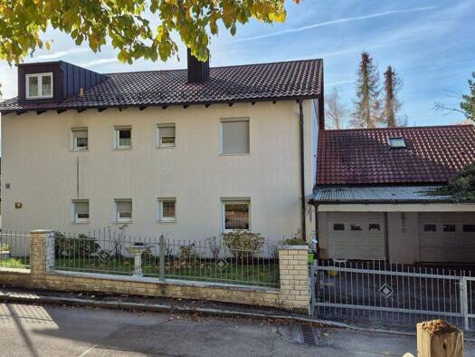 Mehrfamilienhaus zum Kauf 515.000 € 8 Zimmer 186 m² 546 m² Grundstück frei ab sofort Weidhausstraße 14 Kösching Kösching 85092