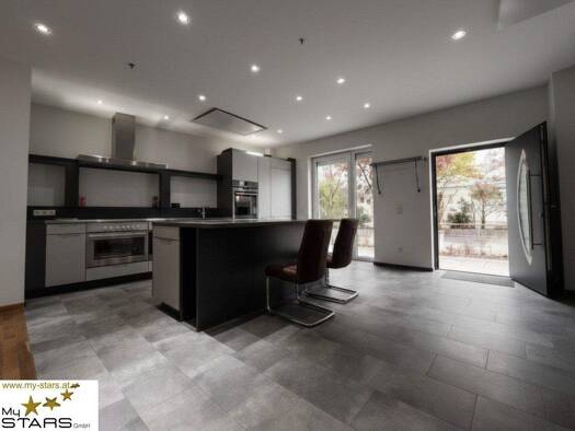 Wohnung zum Kauf 255.000 € 155 m² EG Pfarrkirchner Straße Simbach Simbach am Inn 84359