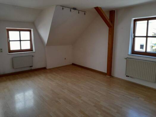 Wohnung zur Miete 350 € 3 Zimmer 70 m² frei ab 01.05.2026 Marktplatz 13 Perlesreut 94157