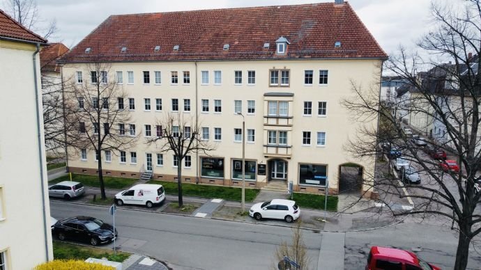 Büro-/Praxisfläche zum Kauf als Kapitalanlage geeignet 240 € 8 Zimmer 234,5 m²<br/>Fläche Pölbitz 314 Zwickau 08058