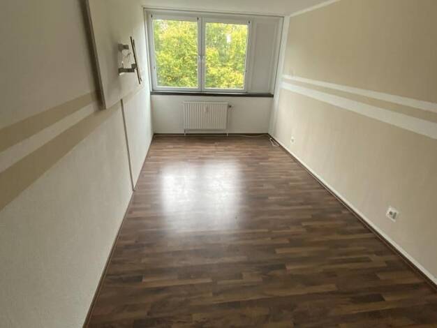 Wohnung zur Miete 309 € 2 Zimmer 61 m² 3. Geschoss Kolberger Straße 62 Siegen Siegen 57072
