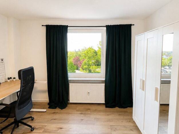 Wohnung zur Miete 540 € 1 Zimmer 27 m² 3. Geschoss frei ab 01.10.2026 Bruck Erlangen 91058