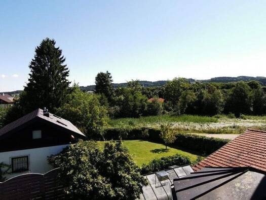 Haus zum Kauf 690.000 € 6 Zimmer 158 m² 749 m² Grundstück Palting 5163