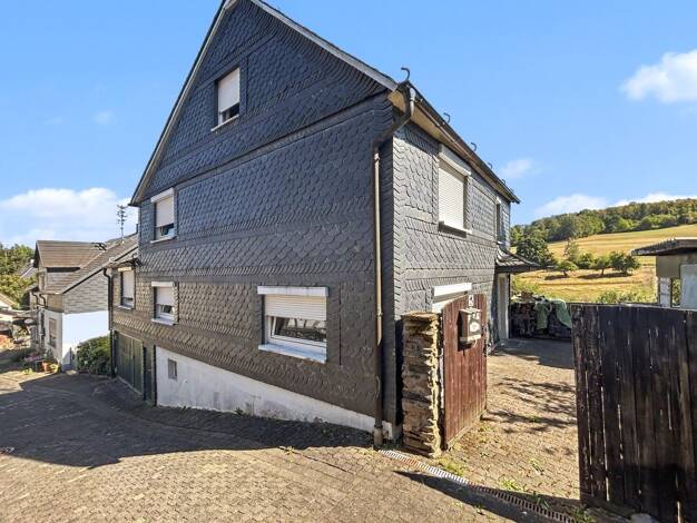 Einfamilienhaus zum Kauf 95.000 € 6 Zimmer 148,5 m² 1.027 m² Grundstück Friedewald 57520