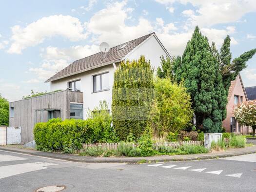 Mehrfamilienhaus zum Kauf 415.000 € 7 Zimmer 225,2 m² 776 m² Grundstück Bergheim 50129