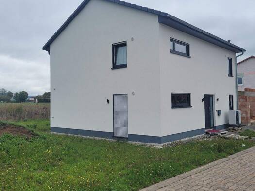 Haus zum Kauf 539.000 € 4 Zimmer 143 m² 586 m² Grundstück Elfershausen 97725