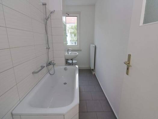 Wohnung zur Miete 319 € 2 Zimmer 46,4 m² 1. Geschoss frei ab 01.02.2026 Franz-Kögler-Ring 31 Freiberg 09599