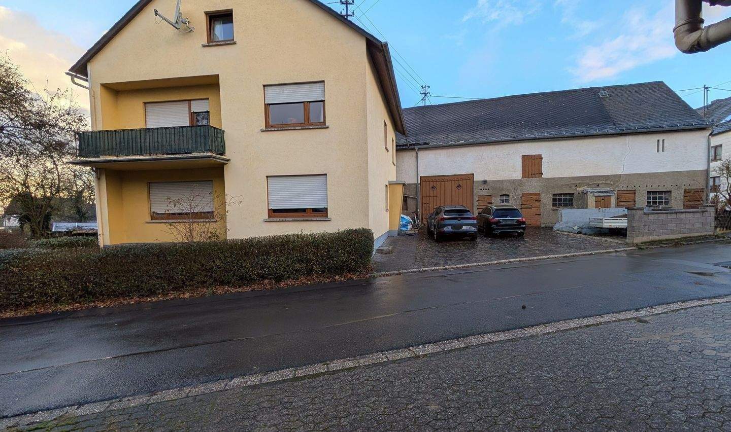 Immobilie in Dörth - Top-1-2 Familienhaus mit Scheune + Althaus! Platz genug mit großem Potential - Bild 1