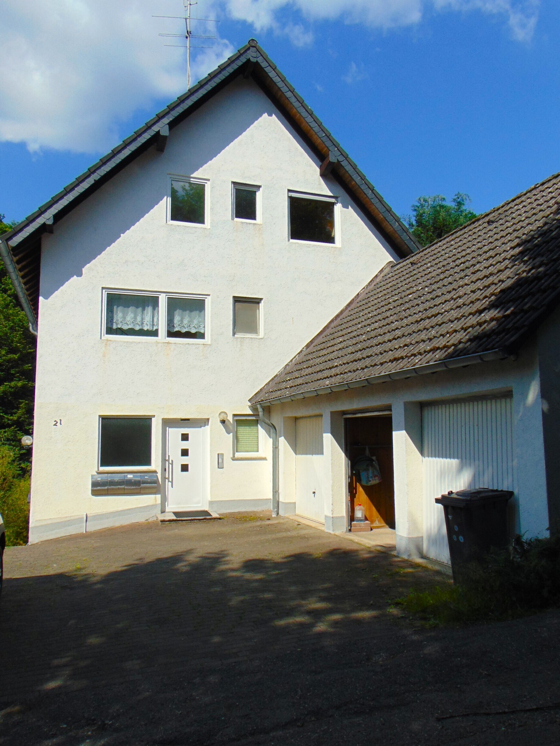 Mehrfamilienhaus zum Kauf als Kapitalanlage geeignet 139.000 € 4 Zimmer 109 m²<br/>Wohnfläche 732 m²<br/>Grundstück Nierfeld Schleiden 53937