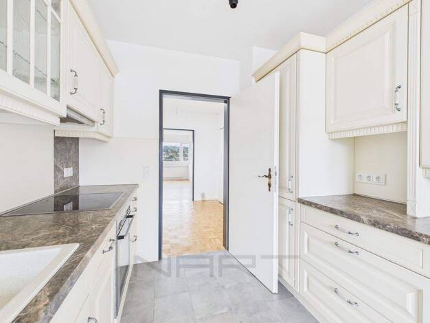 WG-Zimmer zum Kauf 310.000 € 3,5 Zimmer 85 m² 7. Geschoss frei ab sofort Haidenhof-Nord Passau 94034