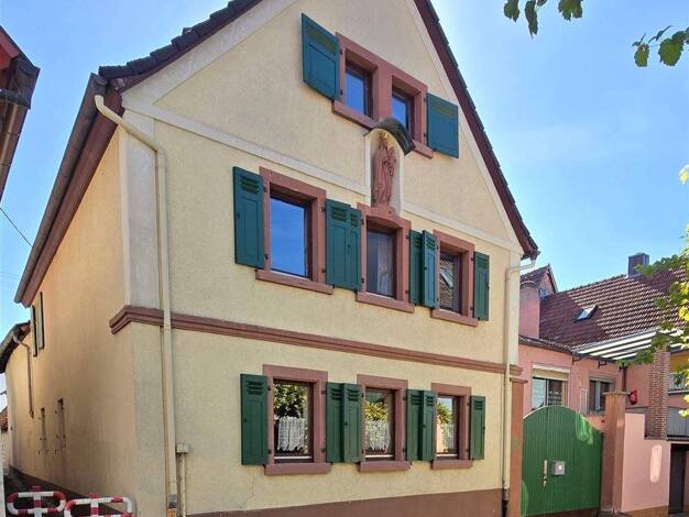 Einfamilienhaus zum Kauf 259.000 € 6 Zimmer 137 m² 266 m² Grundstück frei ab sofort Thüngersheim 97291