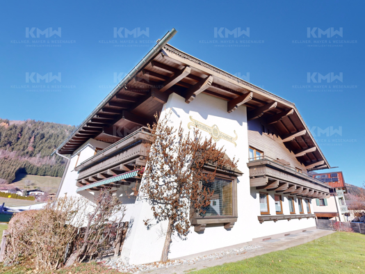 Einfamilienhaus zum Kauf 14 Zimmer 340,8 m² 1.220 m² Grundstück Neukirchen 5741