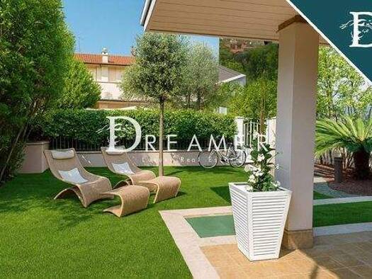 Villa zum Kauf 1.850.000 € 6 Zimmer 173 m² Lucca 55042