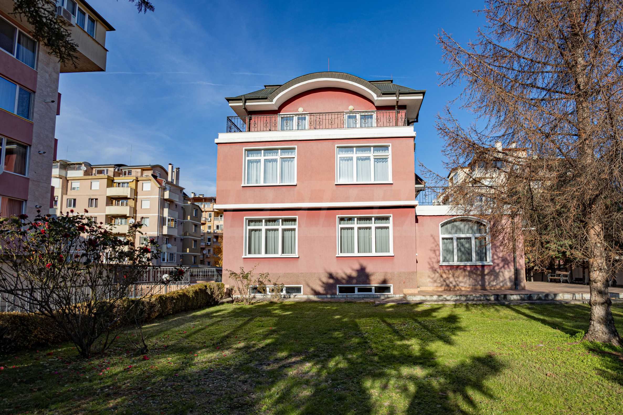 Reihenmittelhaus zum Kauf 1.450.000 € 883 m²<br/>Wohnfläche Sofia