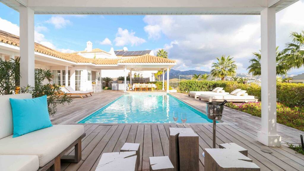 Villa zum Kauf 1.975.000 € 5 Zimmer 280 m² 1.020 m² Grundstück Benahavis 29679