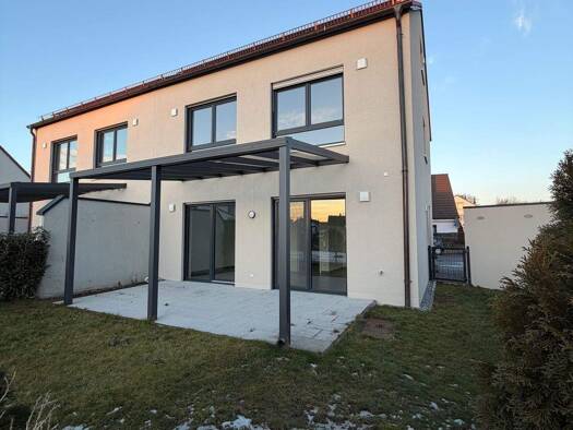 Doppelhaushälfte zur Miete 1.550 € 4 Zimmer 151 m² 325 m² Grundstück frei ab sofort Abensberg 93326