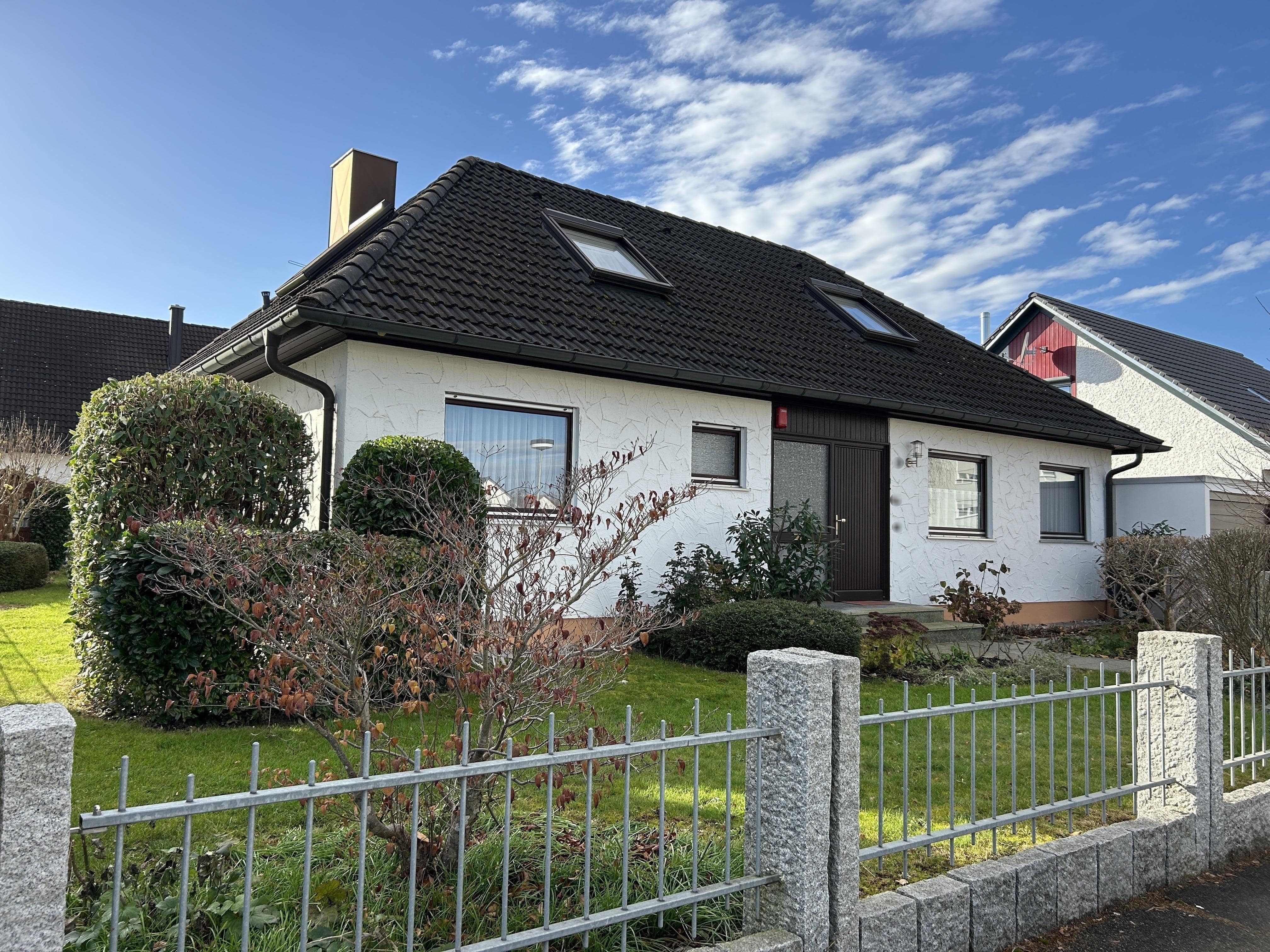 Bungalow zum Kauf 449.000 € 5 Zimmer 165 m²<br/>Wohnfläche 543 m²<br/>Grundstück Leibi Nersingen 89278