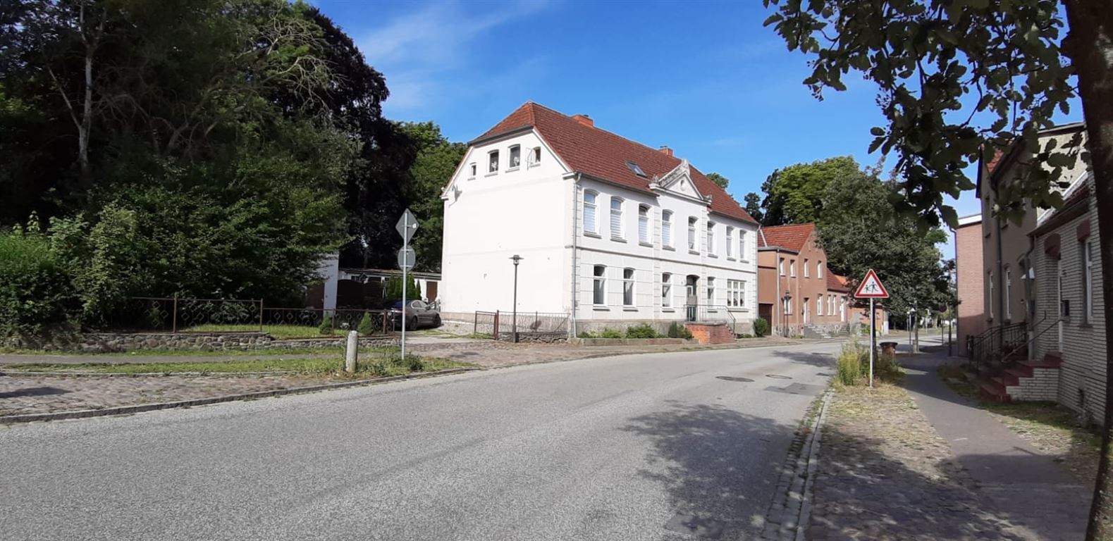 Mehrfamilienhaus zum Kauf 475.000 € 14 Zimmer 327,2 m²<br/>Wohnfläche 872 m²<br/>Grundstück Klütz Klütz 23948