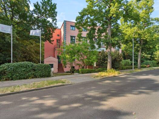 Hotel zum Kauf 3.295.000 € 14 Zimmer 730,5 m² Gastrofläche 1.694 m² Grundstück Teltow 14513