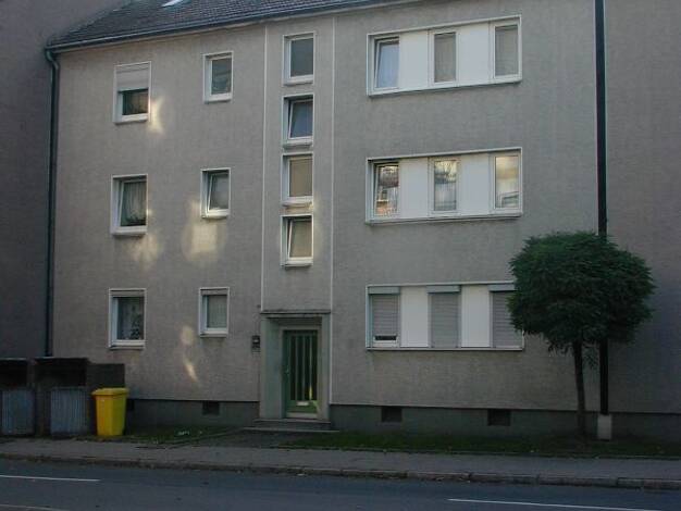 Wohnung zur Miete nur mit Wohnberechtigungsschein 351 € 3,5 Zimmer 65,4 m² 2. Geschoss frei ab 01.10.2026 Karlstr. 112 Altenessen-Nord Stadtbezirk V 45329
