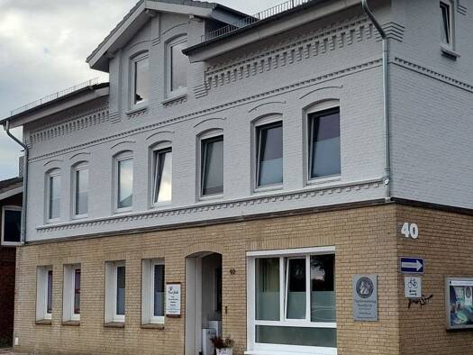 Mehrfamilienhaus zum Kauf provisionsfrei 699.000 € 18 Zimmer 291 m² 483 m² Grundstück Büdelsdorf 24782