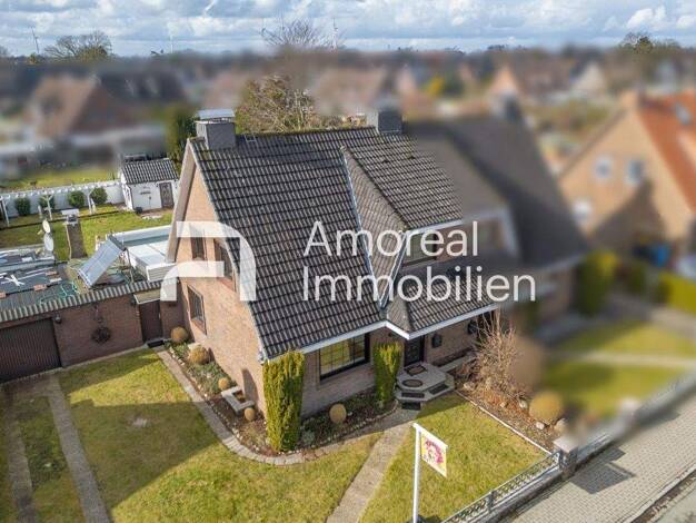 Doppelhaushälfte zum Kauf 235.000 € 3 Zimmer 91 m² 571 m² Grundstück Einfeld Neumünster / Einfeld 24536