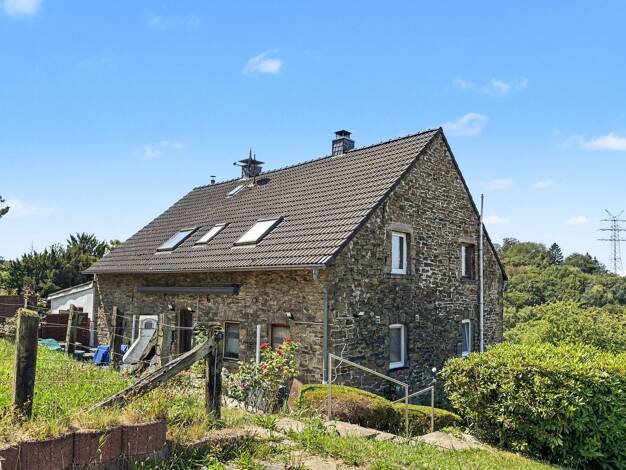 Mehrfamilienhaus zum Kauf 849.000 € 6 Zimmer 180 m² 15.125 m² Grundstück Kupferdreh Stadtbezirk VIII 45257
