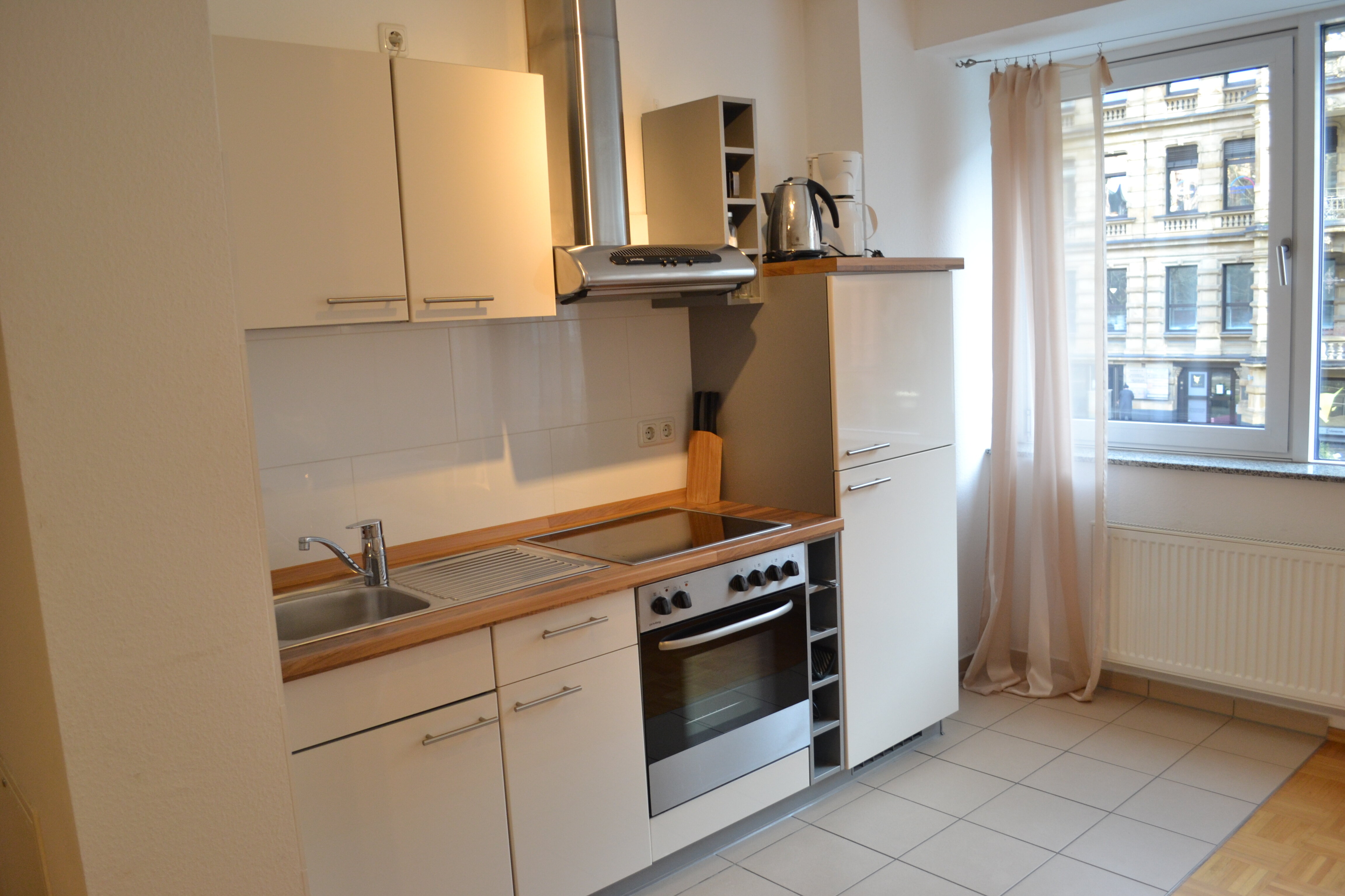 Wohnung zur Miete Wohnen auf Zeit 1.410 € 2 Zimmer 53 m²<br/>Wohnfläche 01.02.2025<br/>Verfügbarkeit Bahnhofstrasse Adolfsallee Wiesbaden 65185