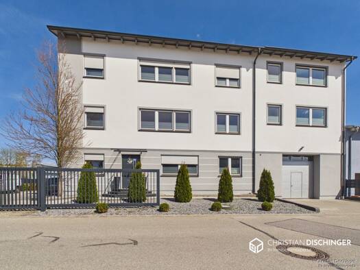 Haus zum Kauf 1.390.000 € 14 Zimmer 154 m² 1.838 m² Grundstück Sallern-Gallingkofen Regensburg 93057
