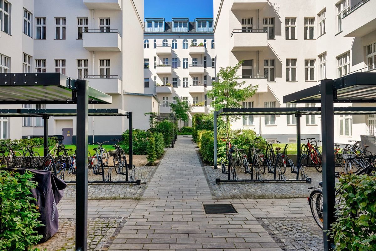 Wohnung zum Kauf 459.000 € 2 Zimmer 53 m²<br/>Wohnfläche EG<br/>Geschoss ab sofort<br/>Verfügbarkeit Joachim-Friedrich-Straße 39-40 Charlottenburg Berlin 10711