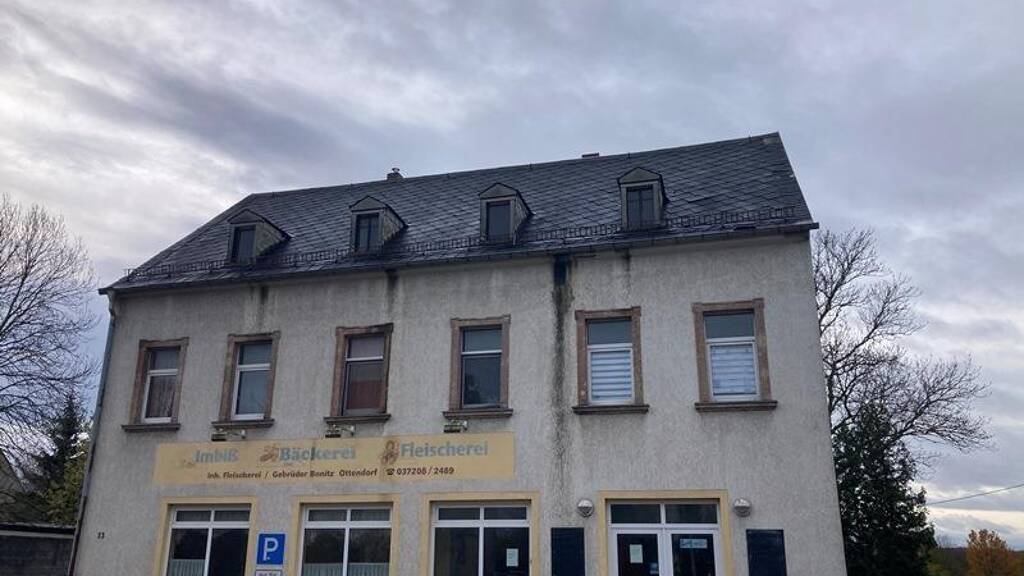 Haus zum Kauf 95.000 € 5 Zimmer 115 m² 821 m² Grundstück Oberlichtenau Lichtenau OT Oberlichtenau 09244