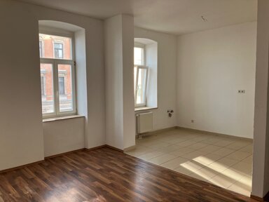 Wohnung zur Miete 260 € 2 Zimmer 48 m² 1. Geschoss frei ab sofort Holbeinstraße 50 Zentrum 012 Chemnitz 09111