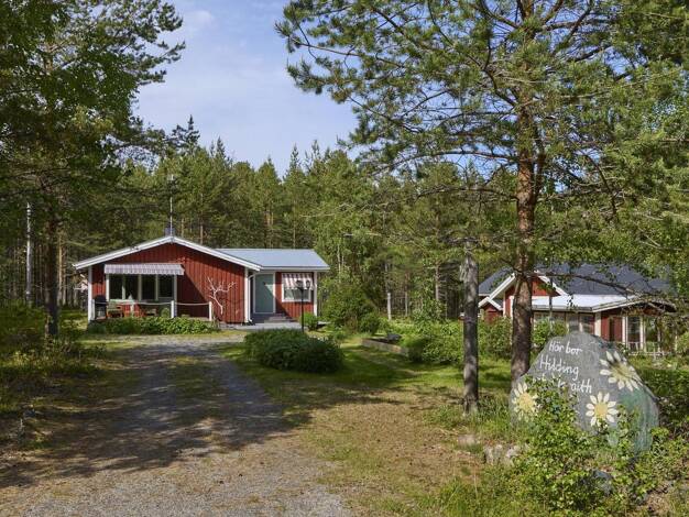 Haus zum Kauf provisionsfrei 189.000 € 4 Zimmer 90 m² 1.874 m² Grundstück Haparanda kommun 95394