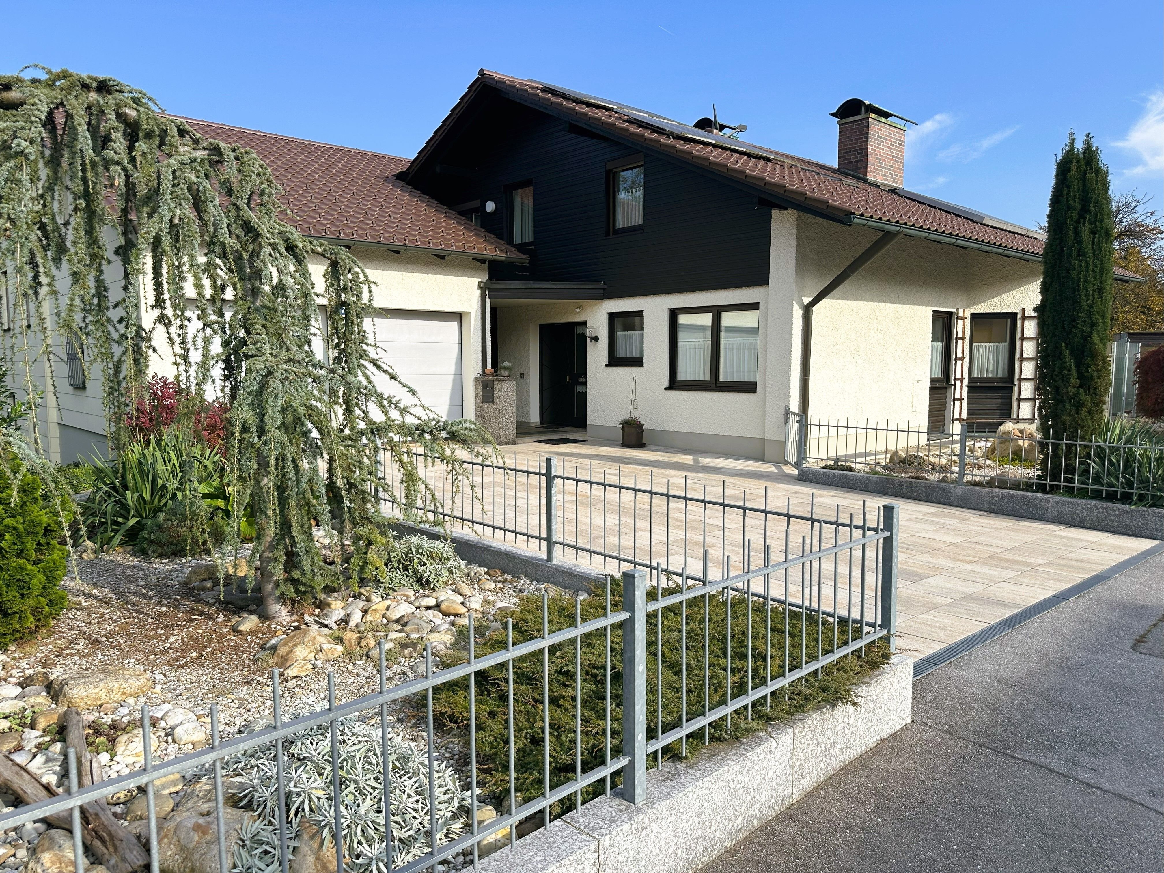 Haus zum Kauf 749.000 € 12 Zimmer 341,2 m²<br/>Wohnfläche 1.111 m²<br/>Grundstück Vilshofen Vilshofen an der Donau 94474