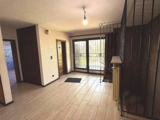 Einfamilienhaus zum Kauf 485.000 € 6 Zimmer 200 m² 689 m² Grundstück frei ab sofort Niederkassel 53859